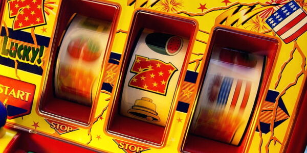 Beginner's Guide: Smart Ways to Play Online Slots Without Big Capital