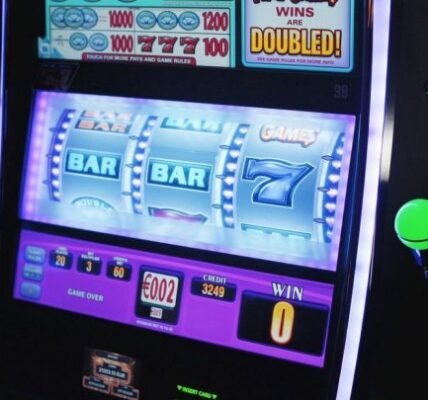 Online Slots in the Age of Technology: Entertainment or Addiction?